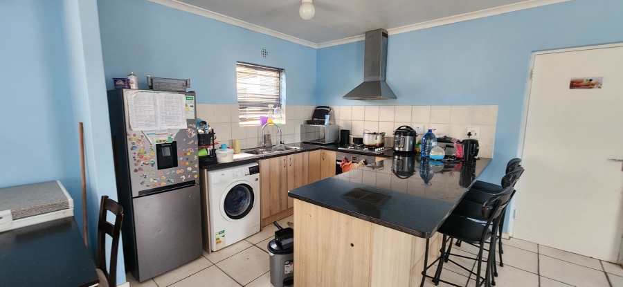 To Let 3 Bedroom Property for Rent in Parklands East Western Cape